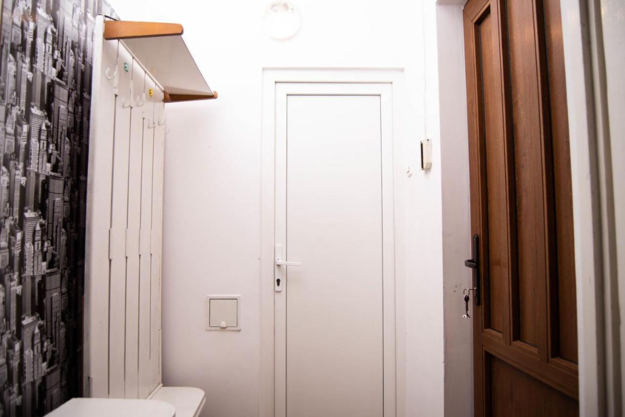 Butterfly Apartment-Hidden Gem In The Heart Of เตอร์กู-มูเรช ภายนอก รูปภาพ
